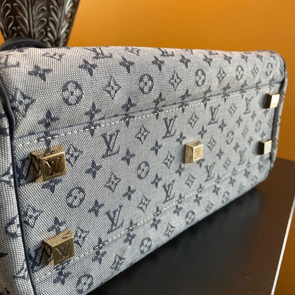 👜👖✨Authentic Louis Vuitton Denim Handbag ✨👖👜 - Picture 9 of 10